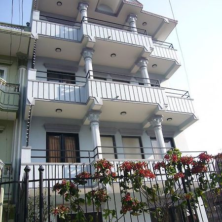 Le Rhododendron Chambres D'Hotes Kathmandu Bagian luar foto